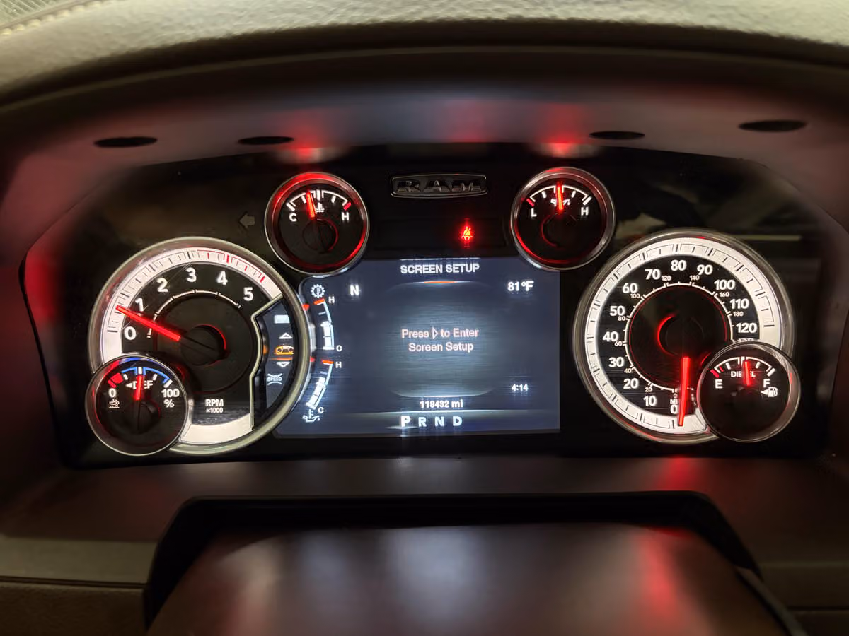 2014 Ram 2500 Laramie Crew Cab Image 12