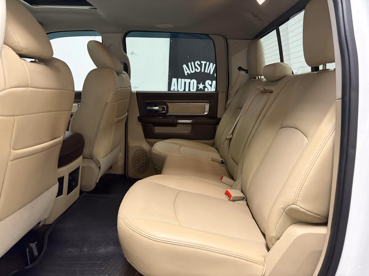 2014 Ram 2500 Laramie Crew Cab Image 19