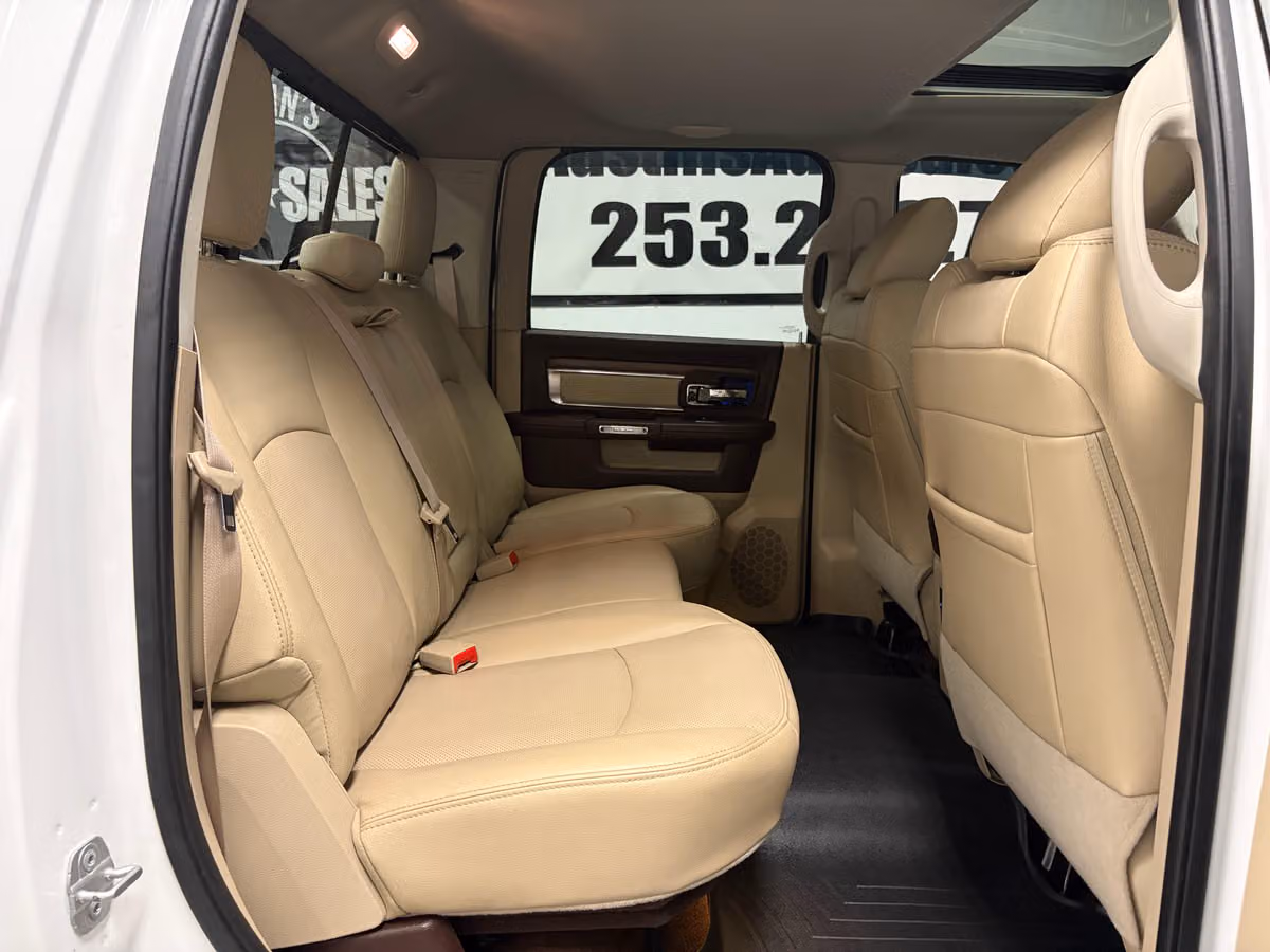 2014 Ram 2500 Laramie Crew Cab Image 21