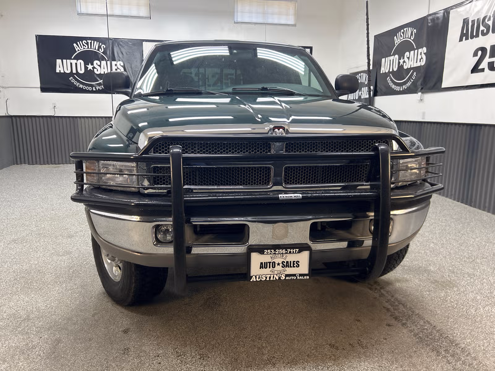 2002 Dodge Ram 2500 SLT Plus Extended Cab Upper Image 2