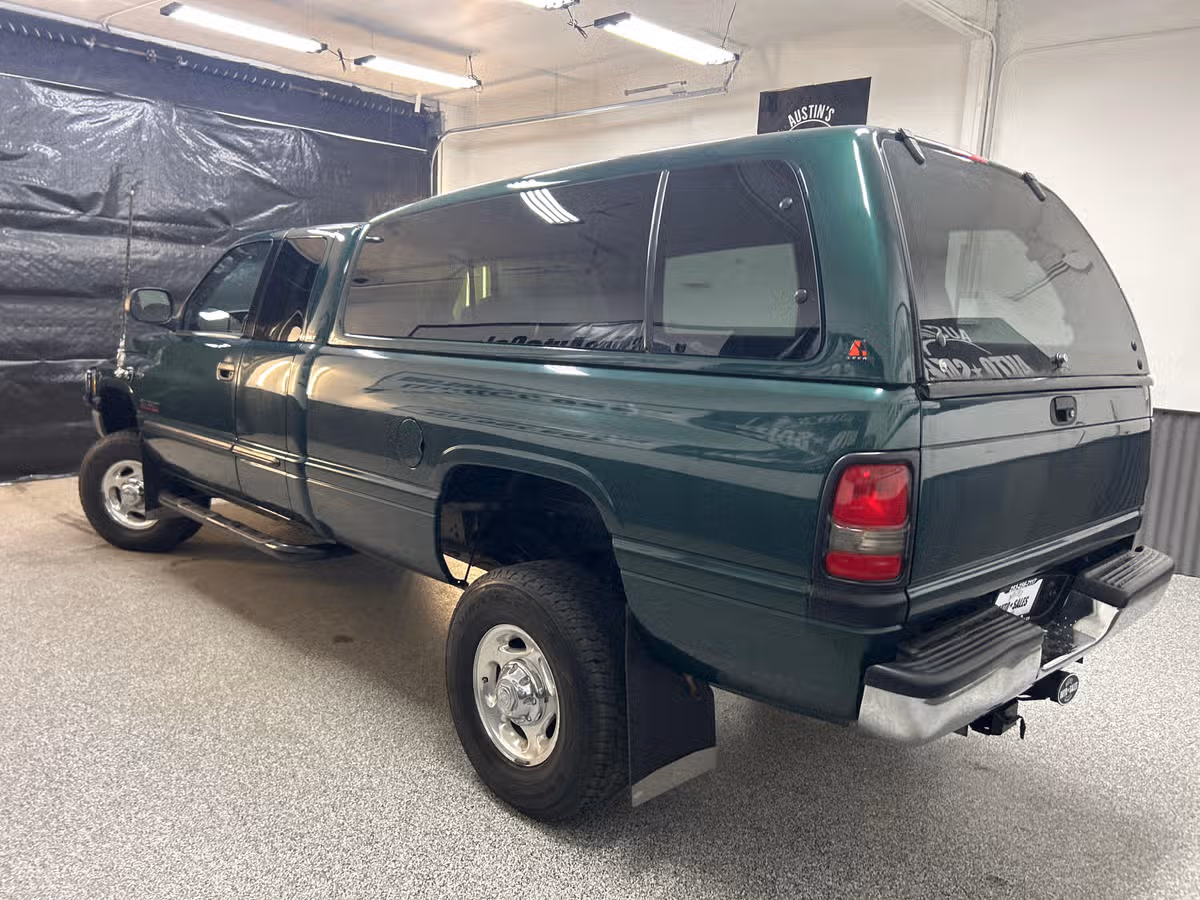 2002 Dodge Ram 2500 SLT Plus Extended Cab Image 4