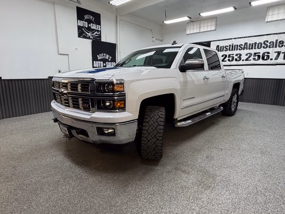 2015 Chevrolet Silverado 1500 LTZ Z71 Crew Cab Image 6