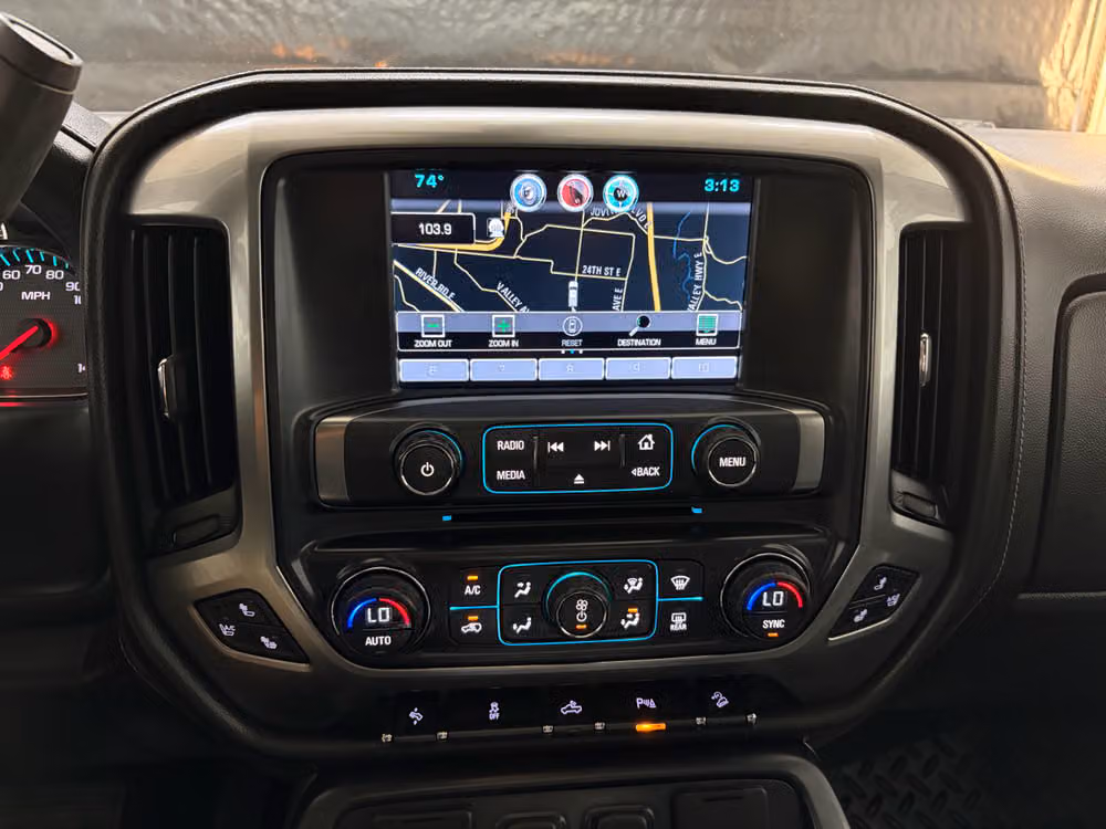 2015 Chevrolet Silverado 1500 LTZ Z71 Crew Cab Image 13