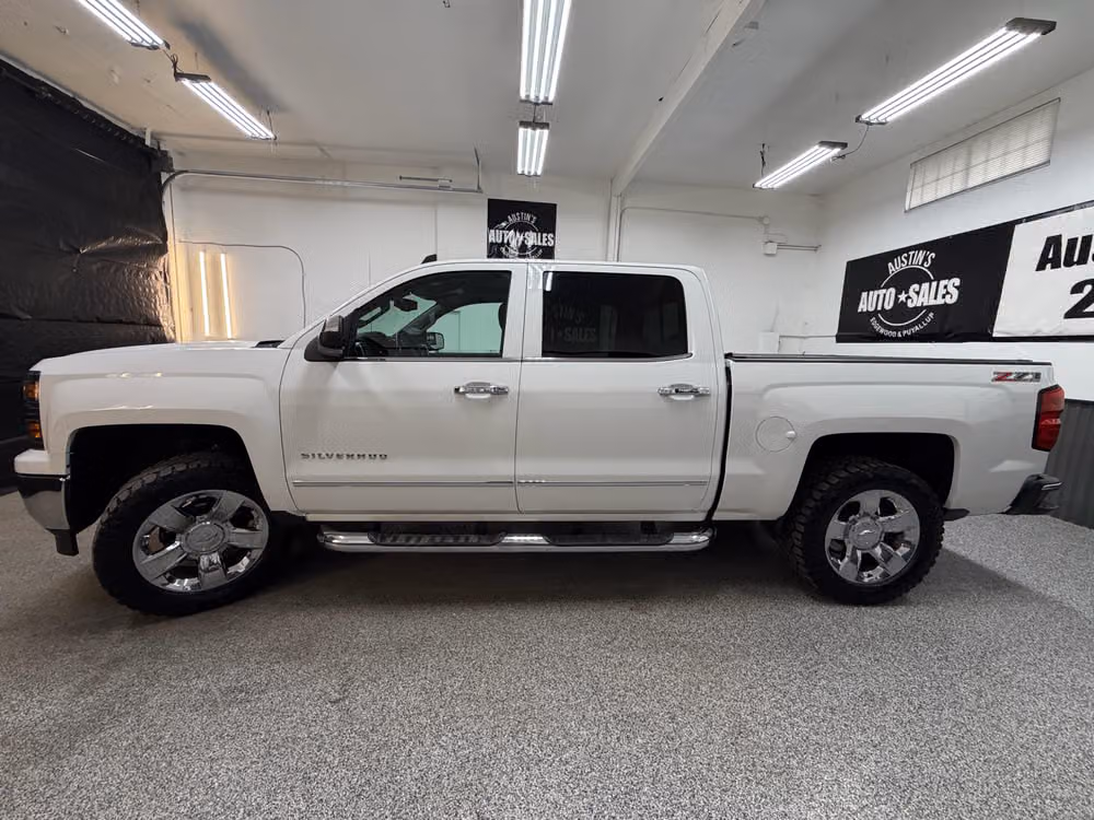 2015 Chevrolet Silverado 1500 LTZ Z71 Crew Cab Image 7