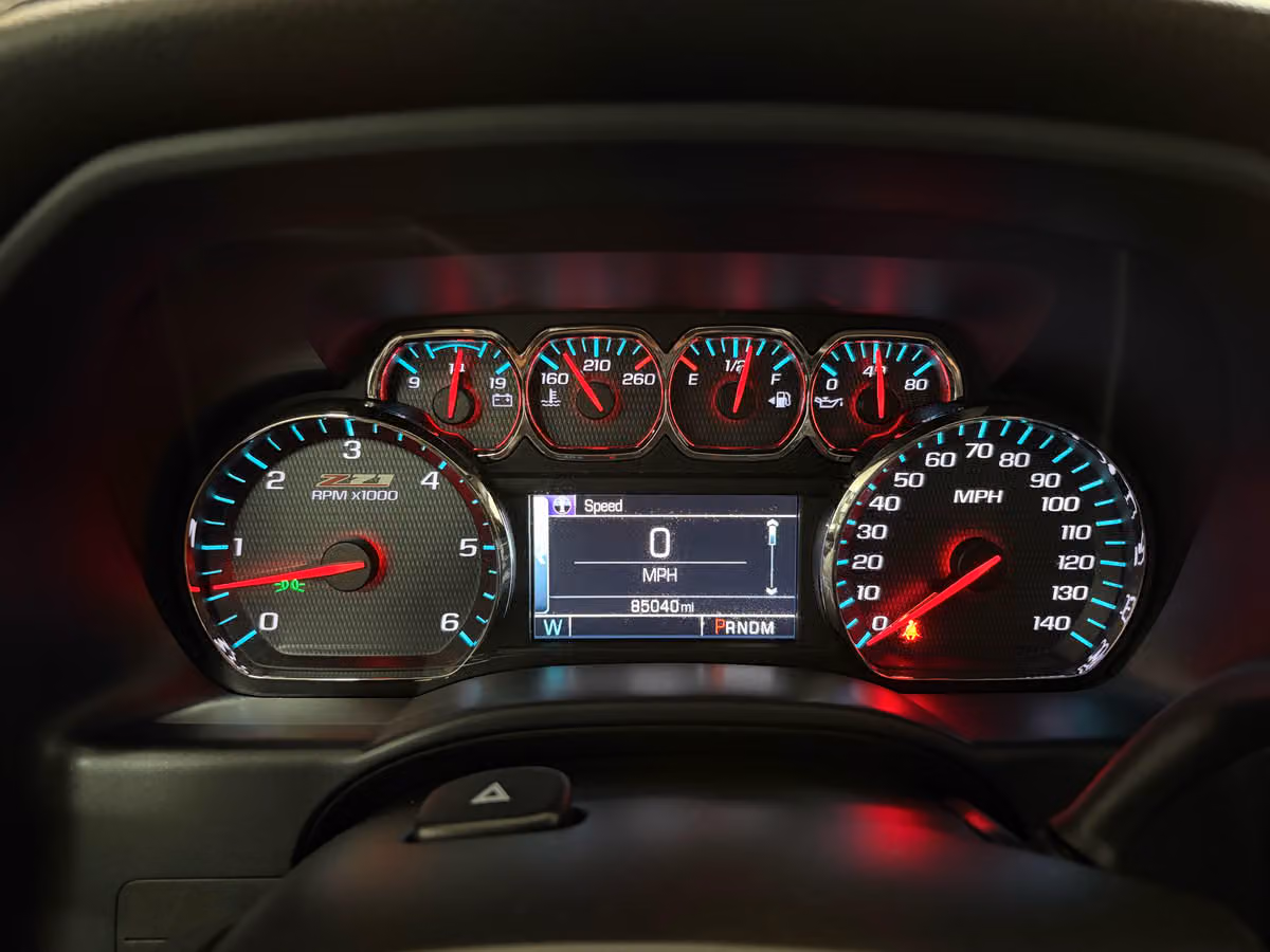 2015 Chevrolet Silverado 1500 LTZ Z71 Crew Cab Image 12