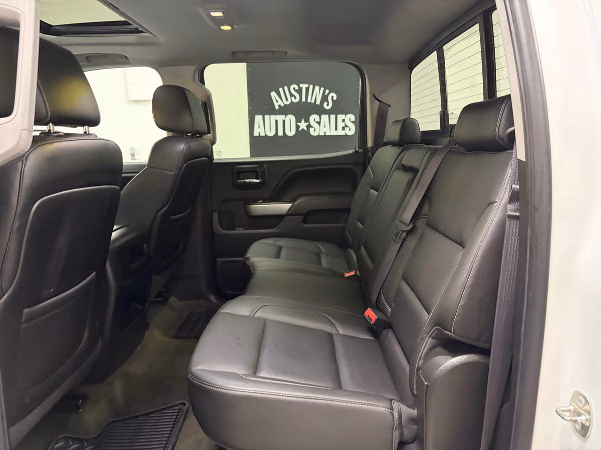2015 Chevrolet Silverado 1500 LTZ Z71 Crew Cab Image 20