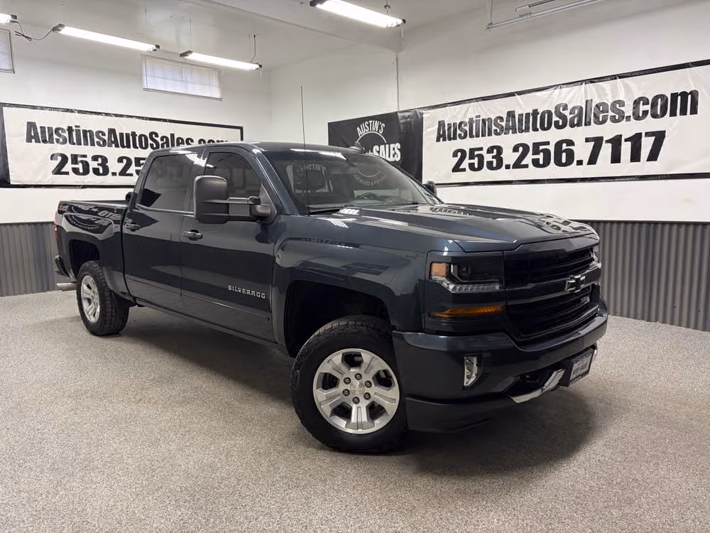 12436 - 2017 Chevrolet Silverado 1500 LT Z71 Crew Cab