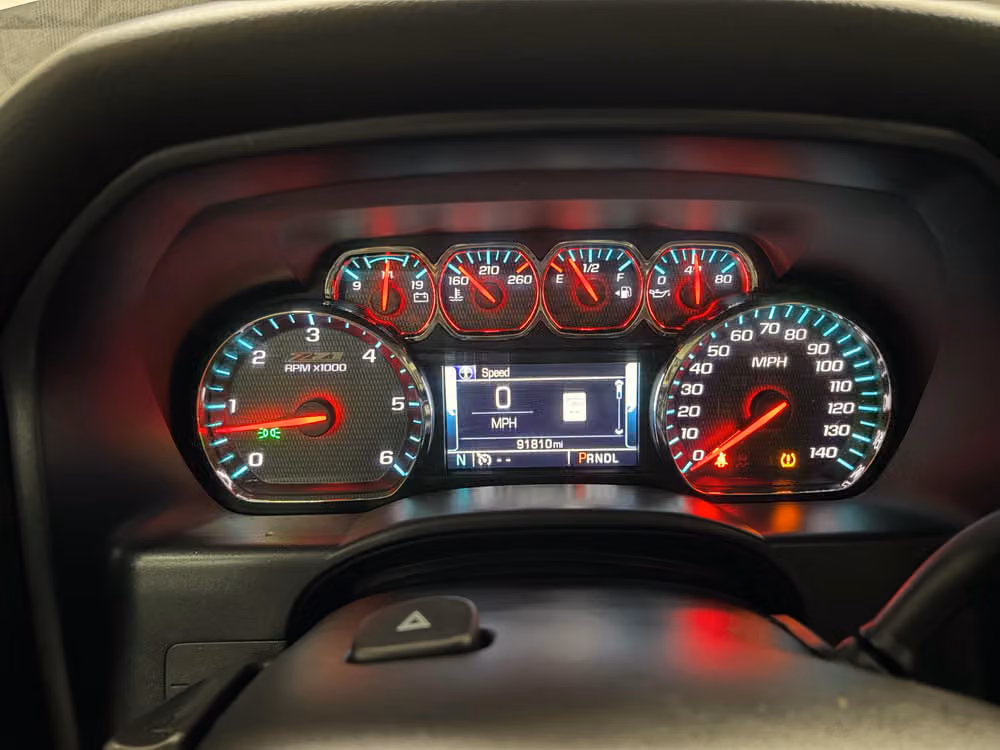 2017 Chevrolet Silverado 1500 LT Z71 Crew Cab Image 12