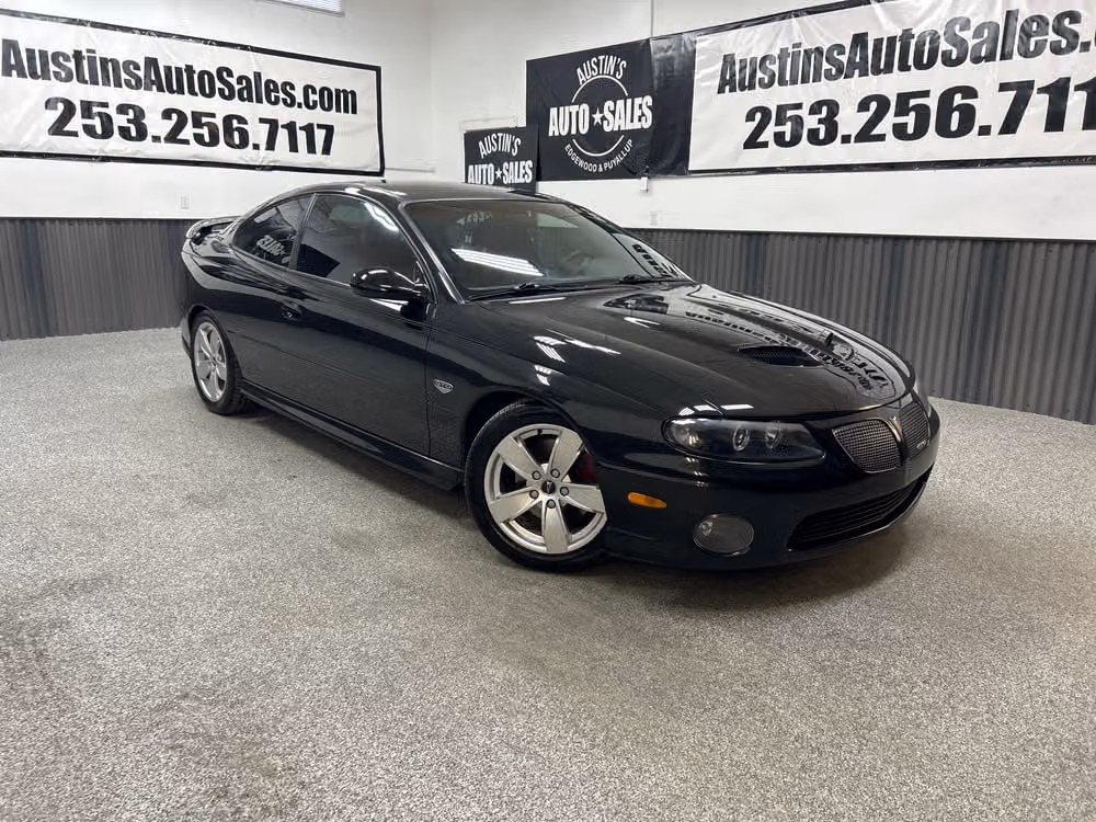 2005 Pontiac GTO Base Image 1