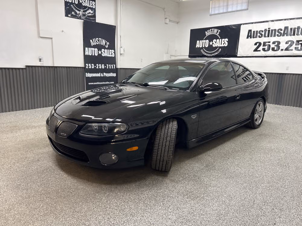2005 Pontiac GTO Base Image 3