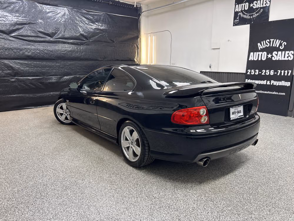 2005 Pontiac GTO Base Image 4