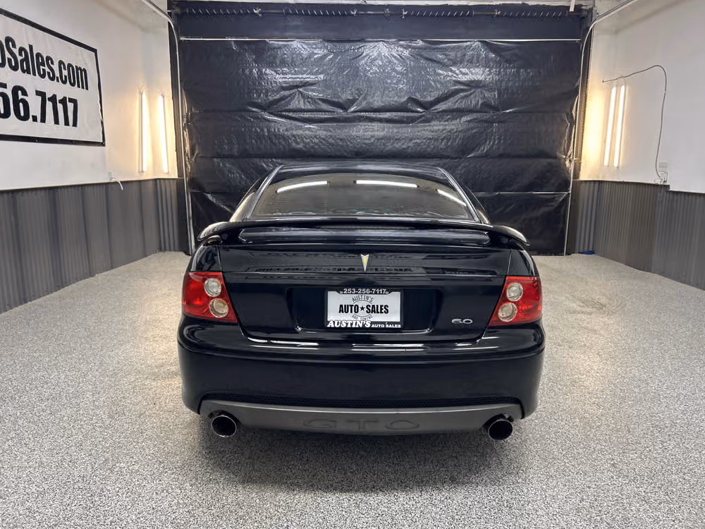 2005 Pontiac GTO Base Image 5