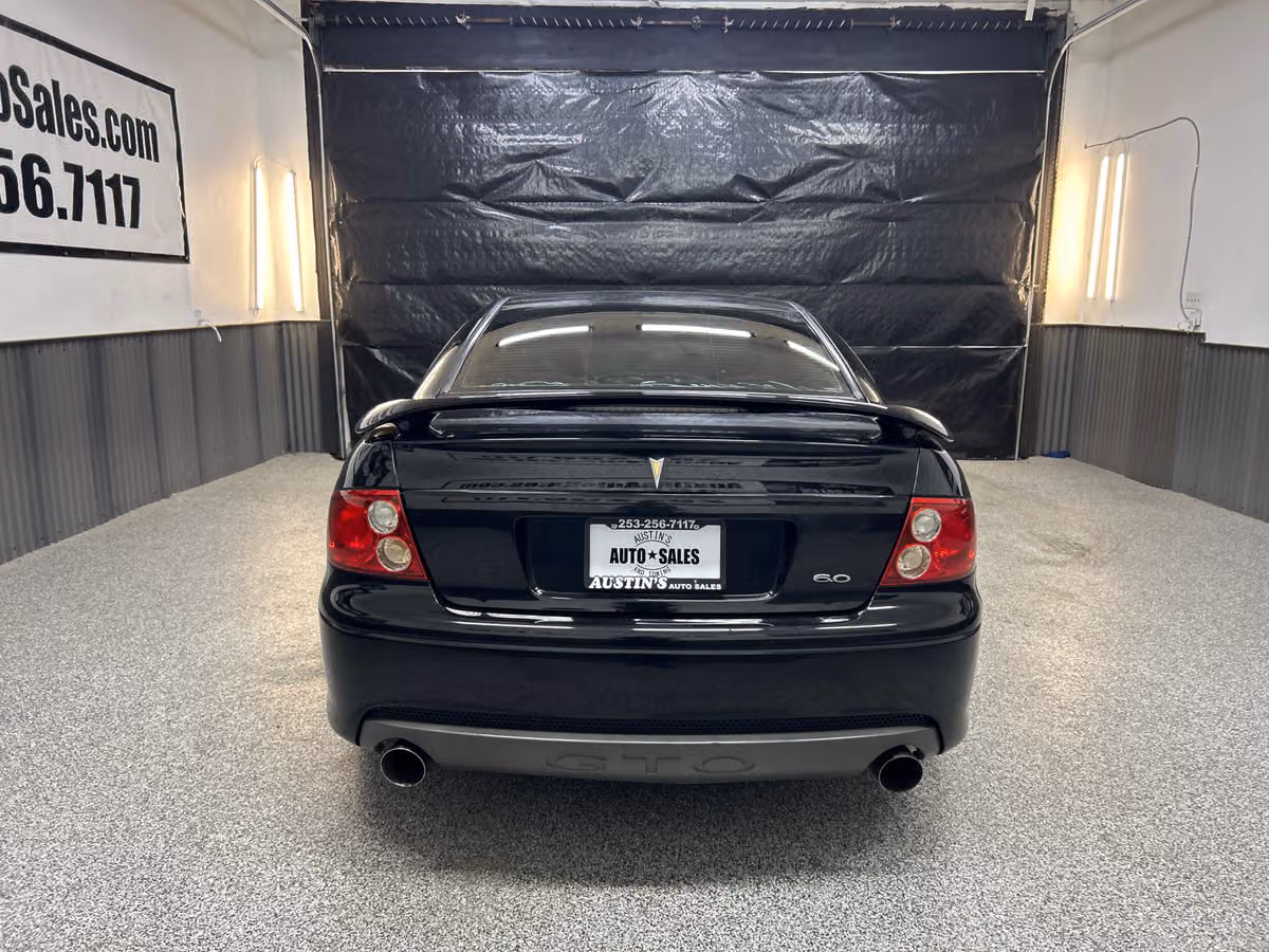 2005 Pontiac GTO Base Image 5