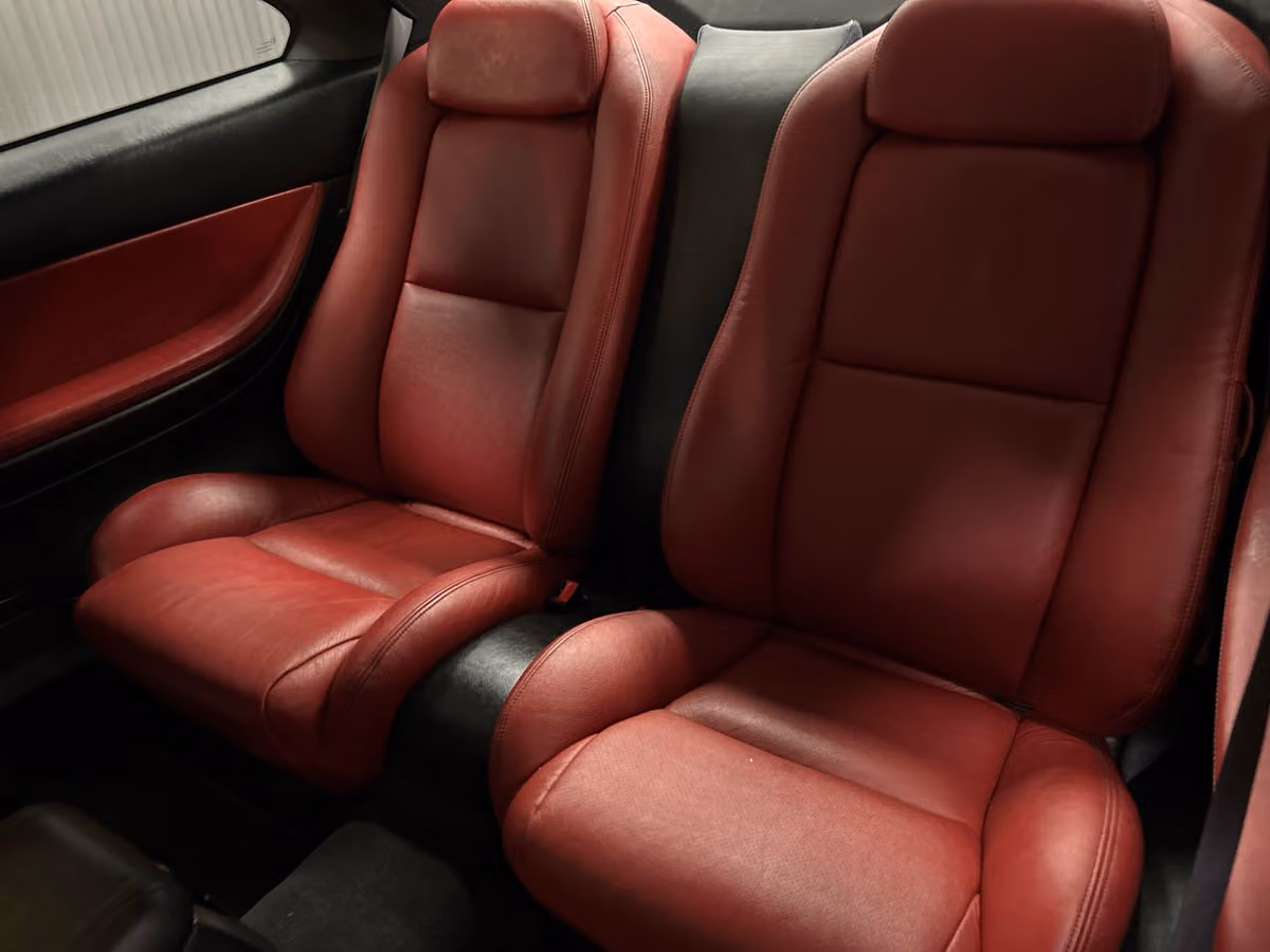 2005 Pontiac GTO Base Image 9