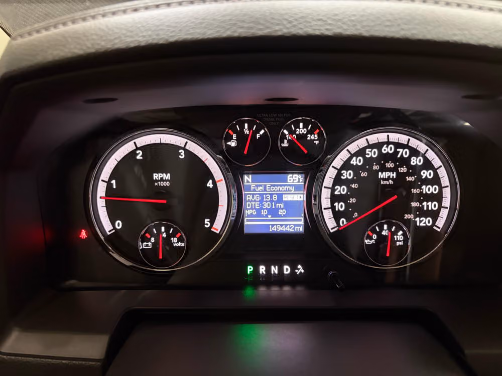 2011 Ram 3500 Laramie Crew Cab Image 12