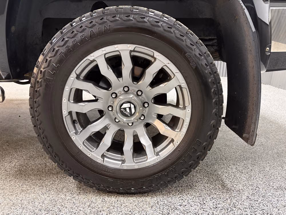 2011 Ram 3500 Laramie Crew Cab Image 9