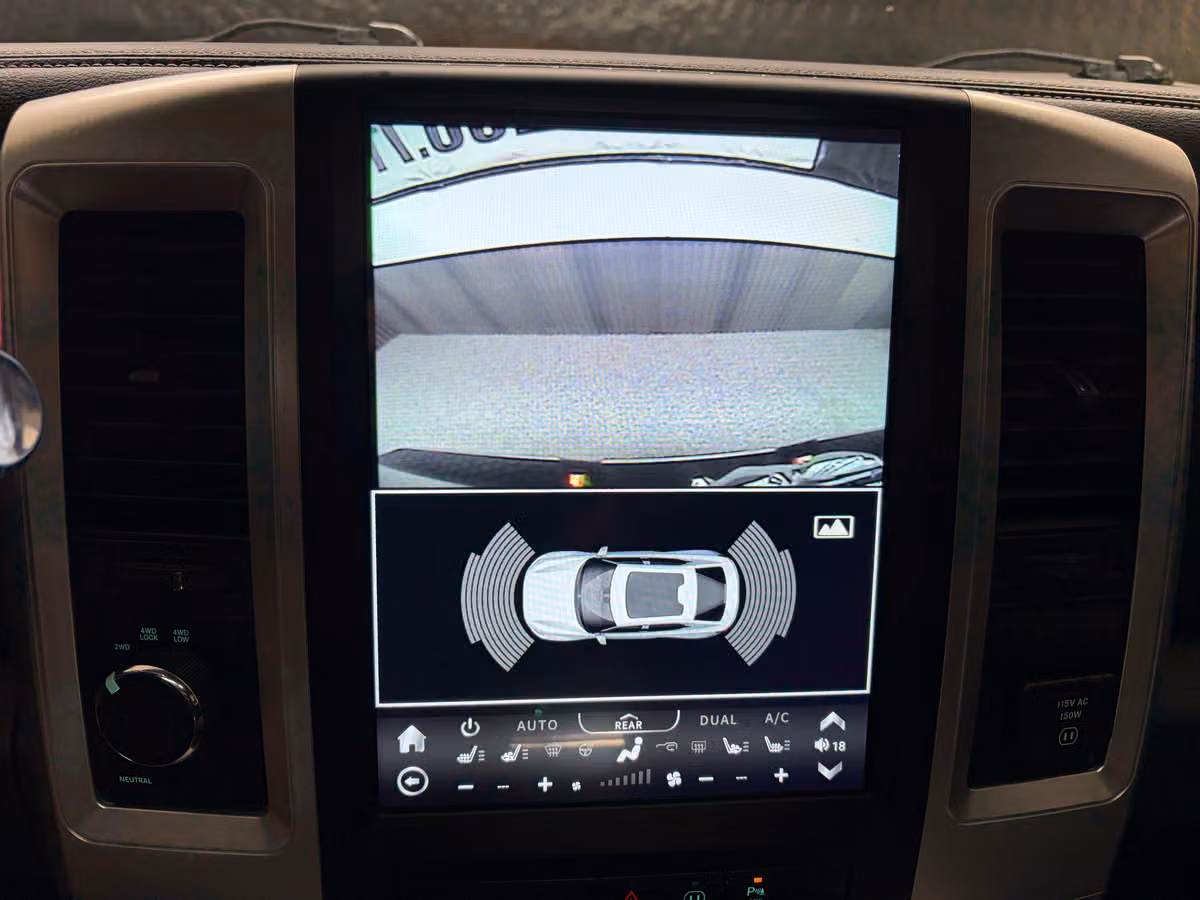 2011 Ram 3500 Laramie Crew Cab Image 14