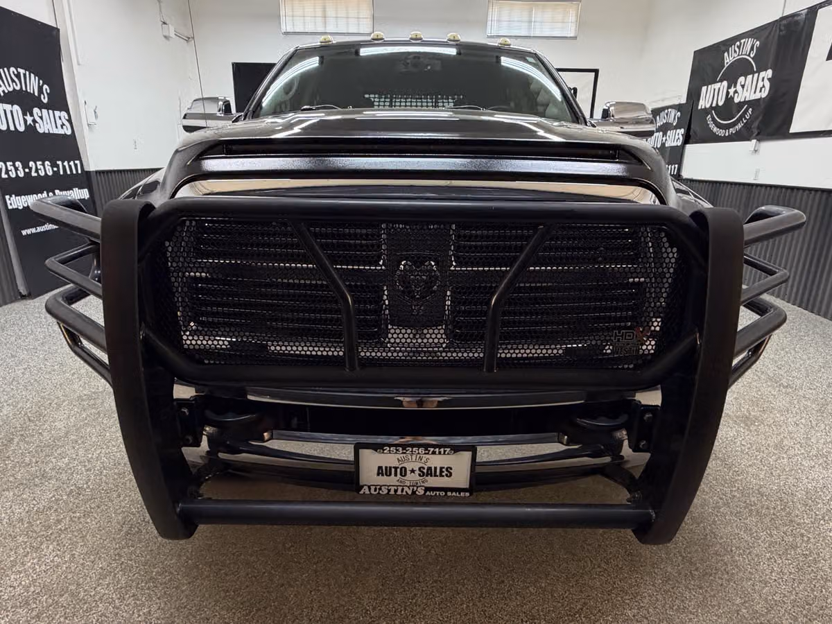 2011 Ram 3500 Laramie Crew Cab Image 5