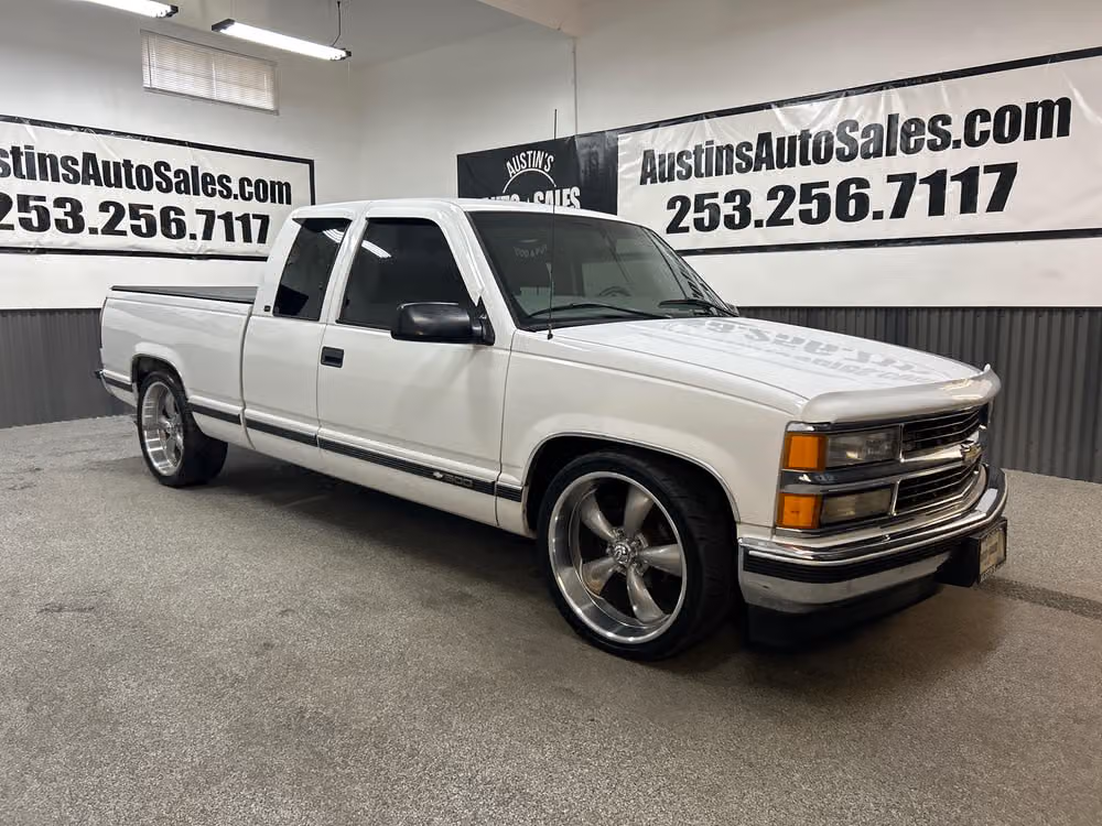 1997 Chevrolet C/K 1500 Series C1500 Cheyenne Extended Cab Image 1