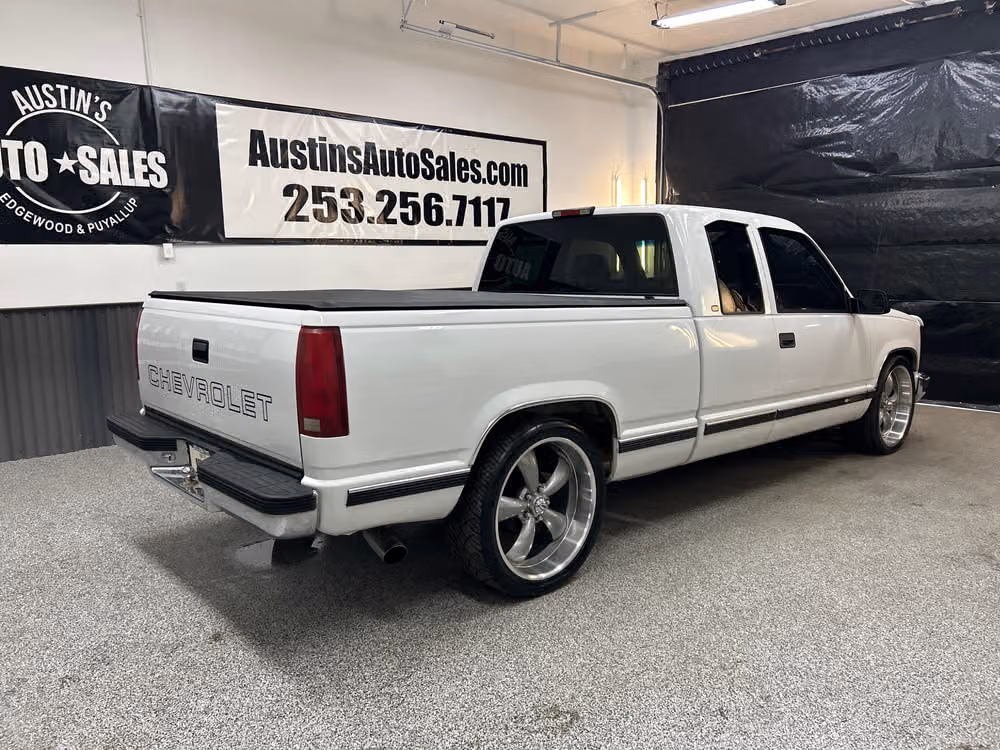 1997 Chevrolet C/K 1500 Series C1500 Cheyenne Extended Cab Image 6