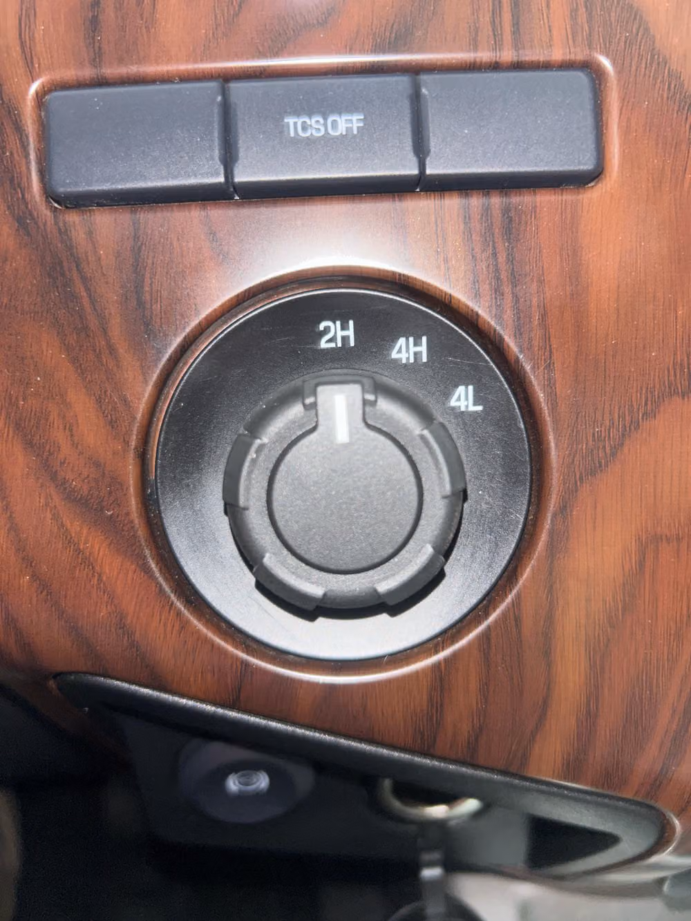 2016 Ford F-350 Super Duty Lariat Crew Cab Image 13