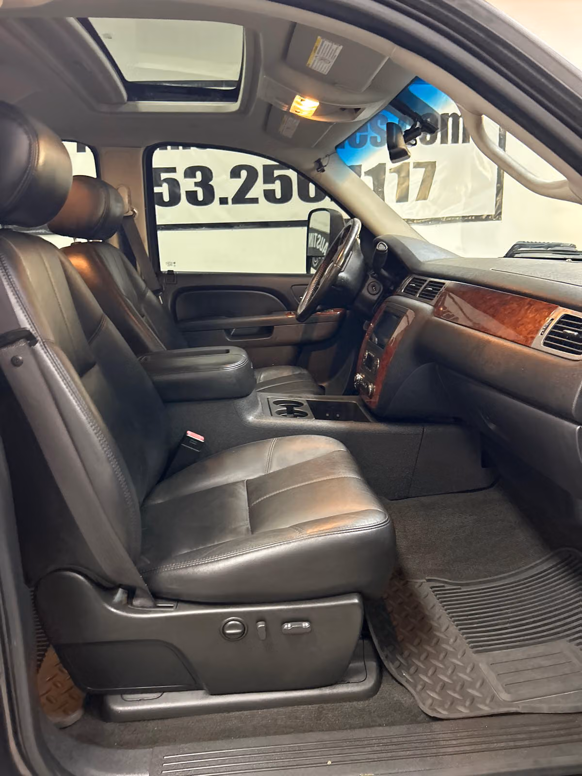 2010 Chevrolet Silverado 2500HD LTZ Crew Cab Image 13