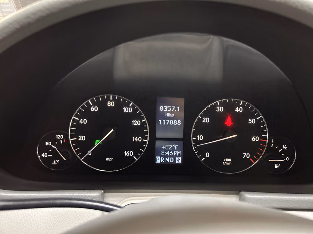 2005 Mercedes-Benz C-Class C 320 Image 15