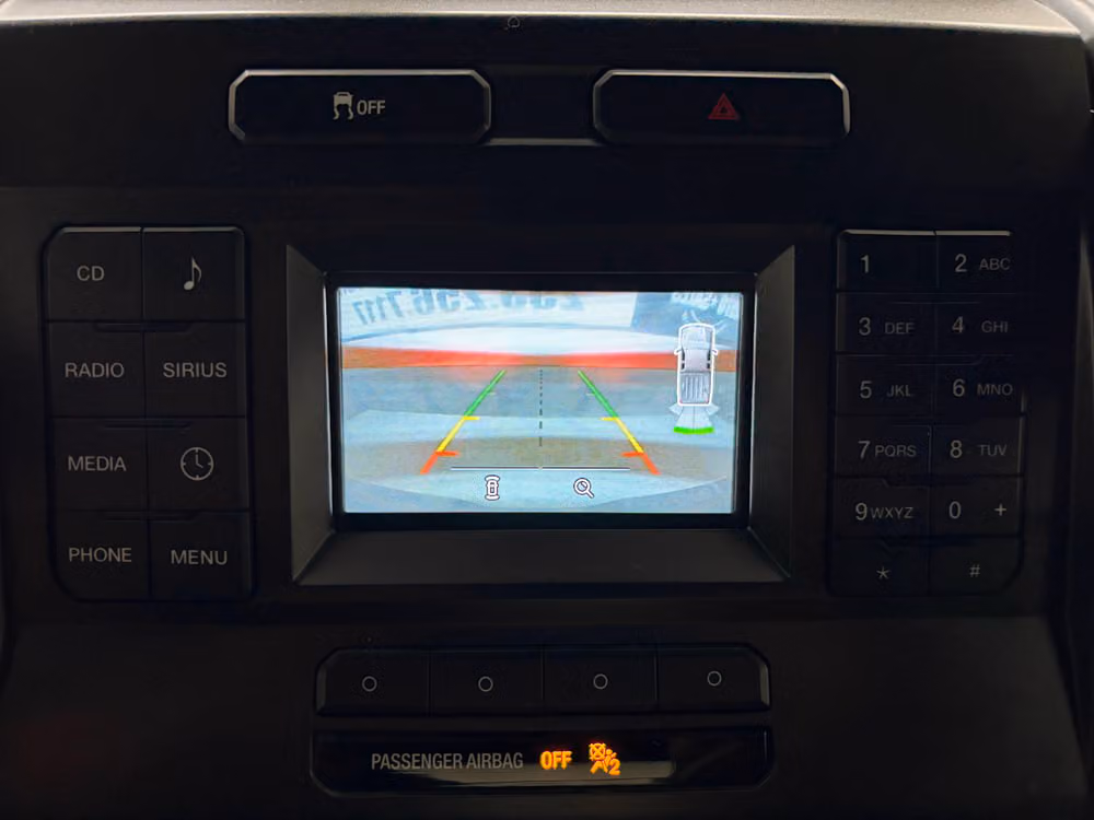 2018 Ford F-350 Super Duty XLT Crew Cab Image 14