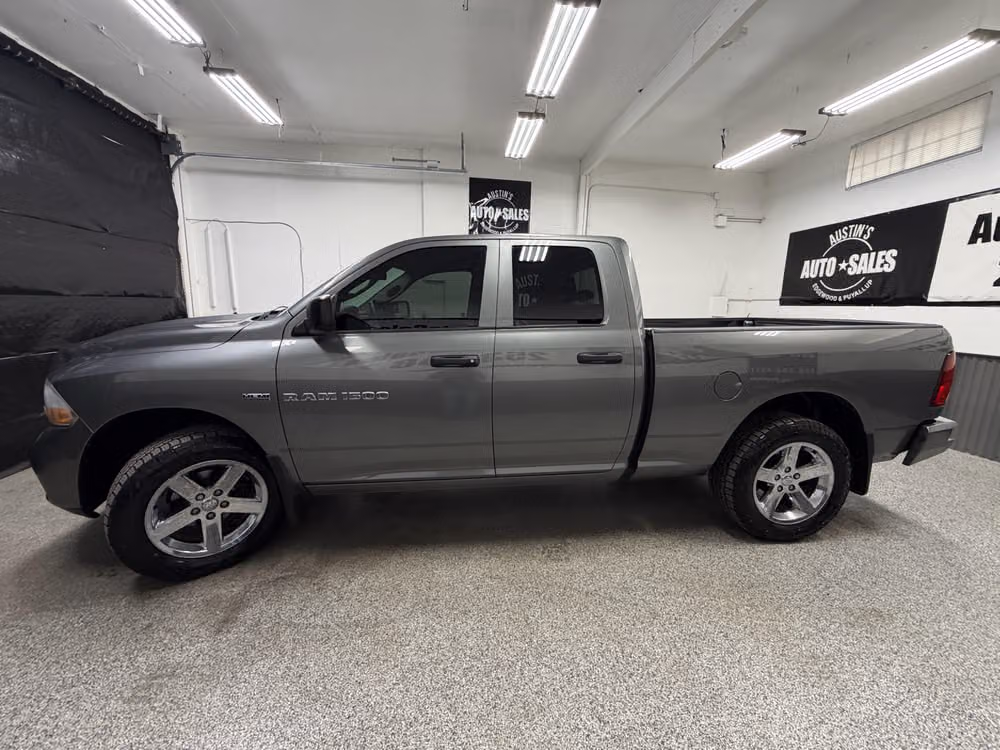 2012 Ram 1500 ST Quad Cab Image 7