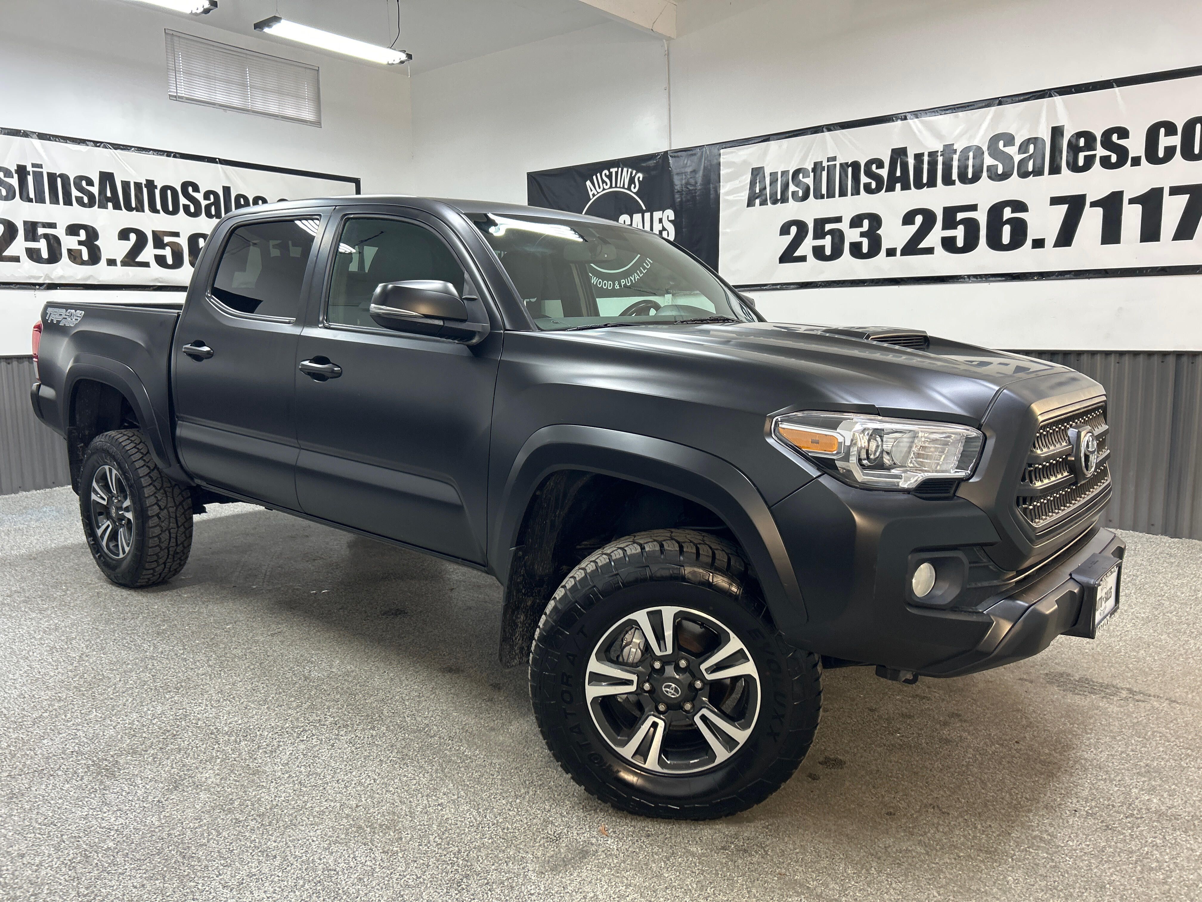 2017 Toyota Tacoma TRD Sport