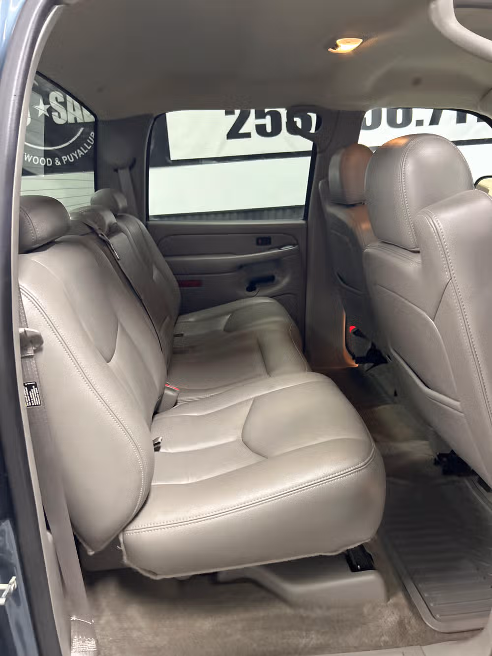 2006 GMC Sierra 1500 SLT Crew Cab Image 10