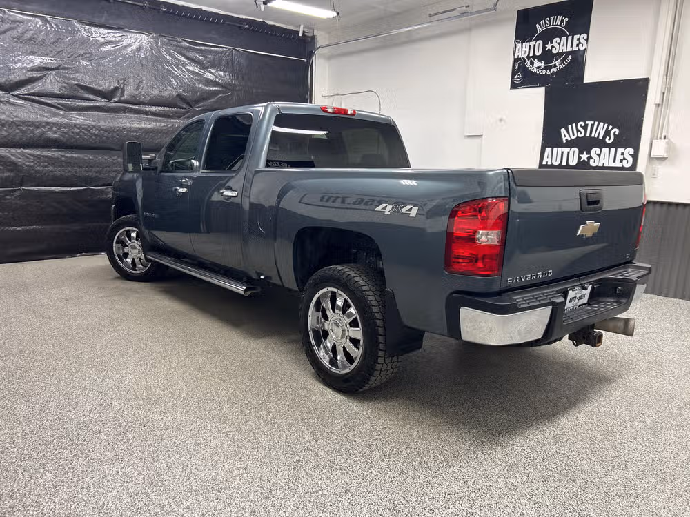 2008 Chevrolet Silverado 2500HD LT1 Crew Cab Image 4