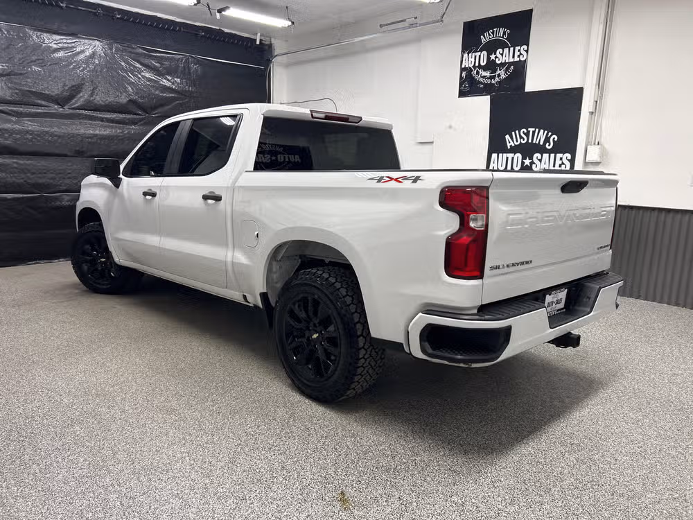 2020 Chevrolet Silverado 1500 Custom Crew Cab Image 4