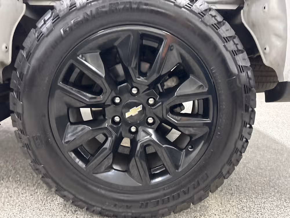 2020 Chevrolet Silverado 1500 Custom Crew Cab Image 7