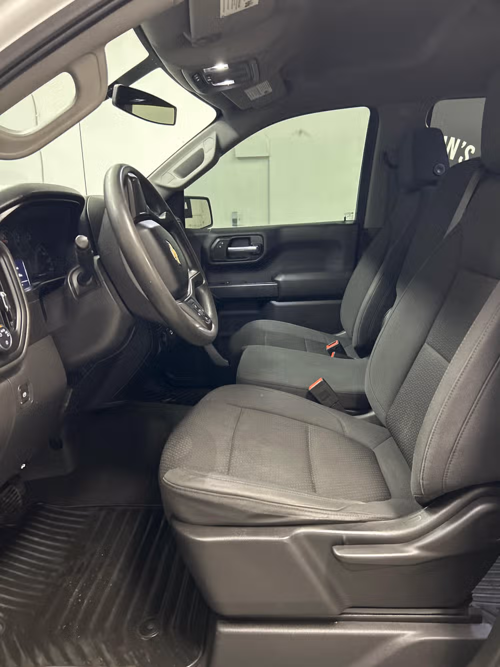 2020 Chevrolet Silverado 1500 Custom Crew Cab Image 8