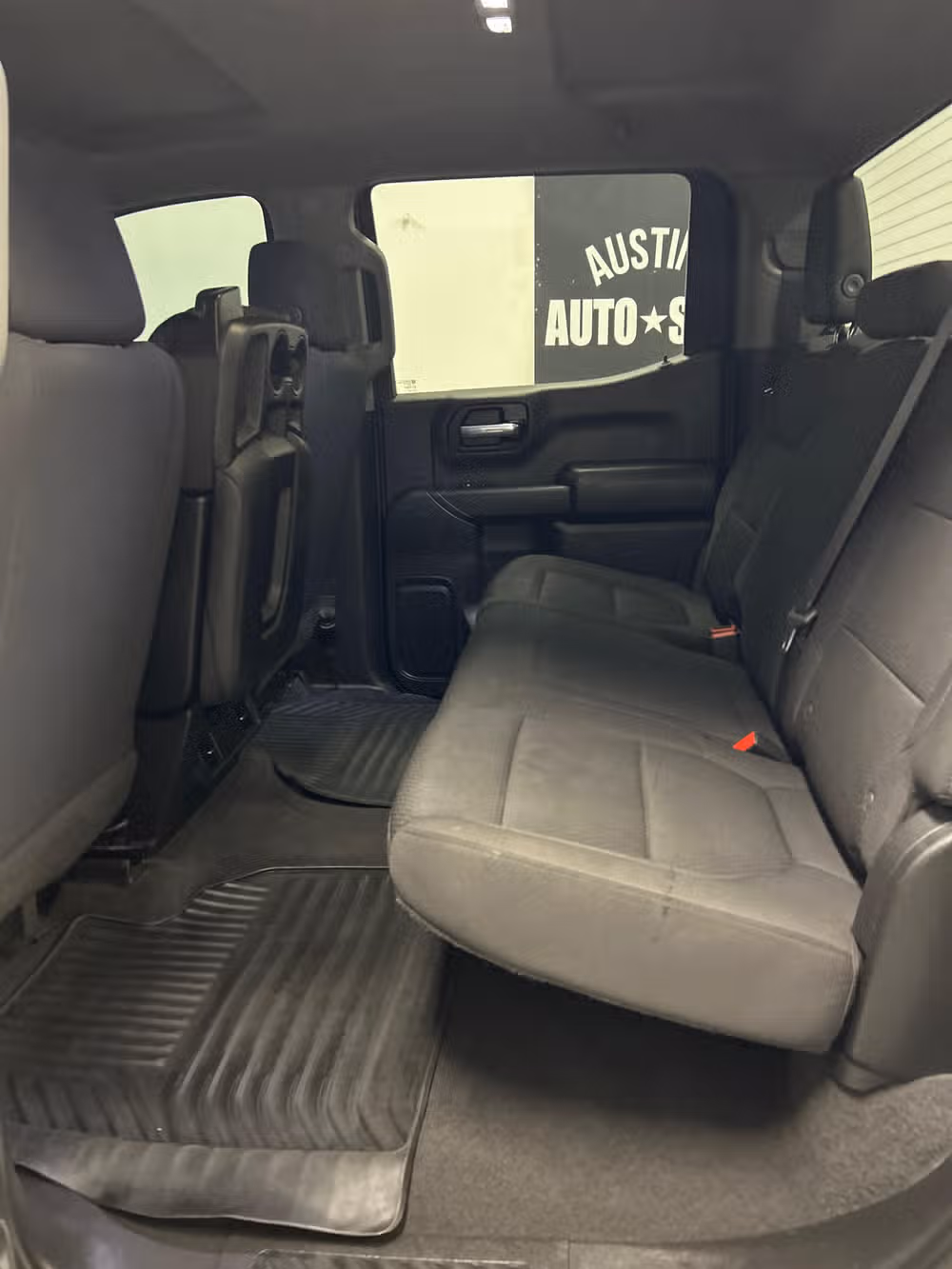 2020 Chevrolet Silverado 1500 Custom Crew Cab Image 10