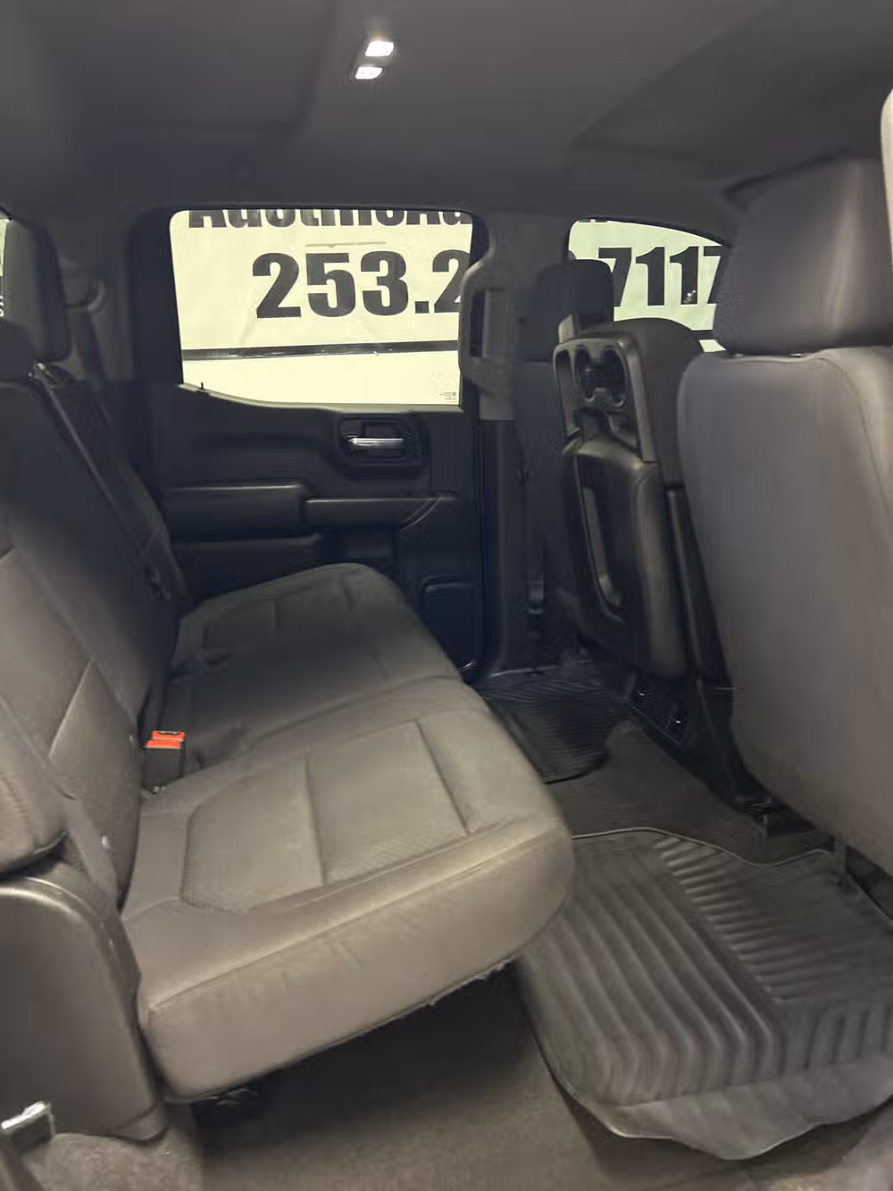 2020 Chevrolet Silverado 1500 Custom Crew Cab Image 12