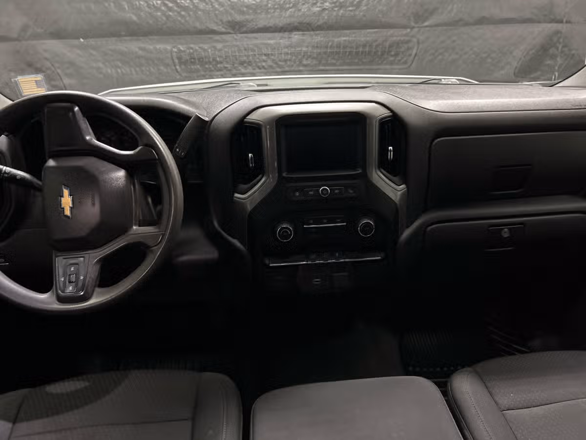 2020 Chevrolet Silverado 1500 Custom Crew Cab Image 11
