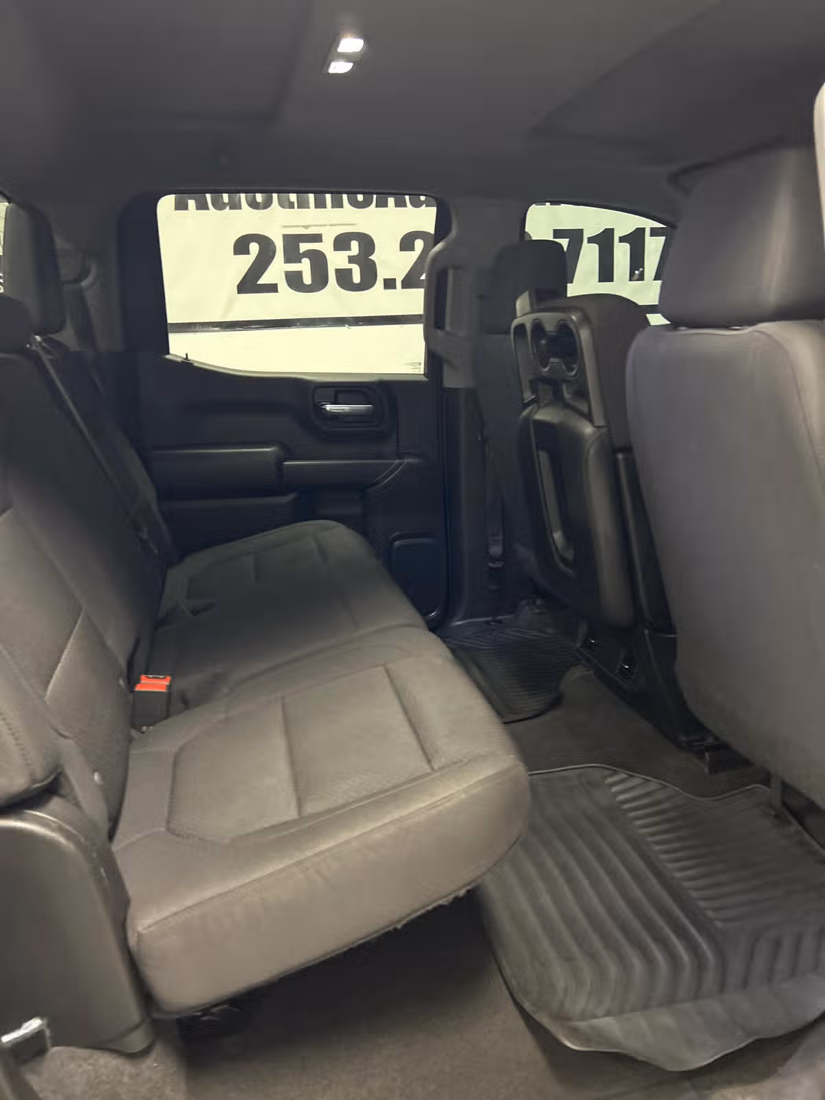 2020 Chevrolet Silverado 1500 Custom Crew Cab Image 12