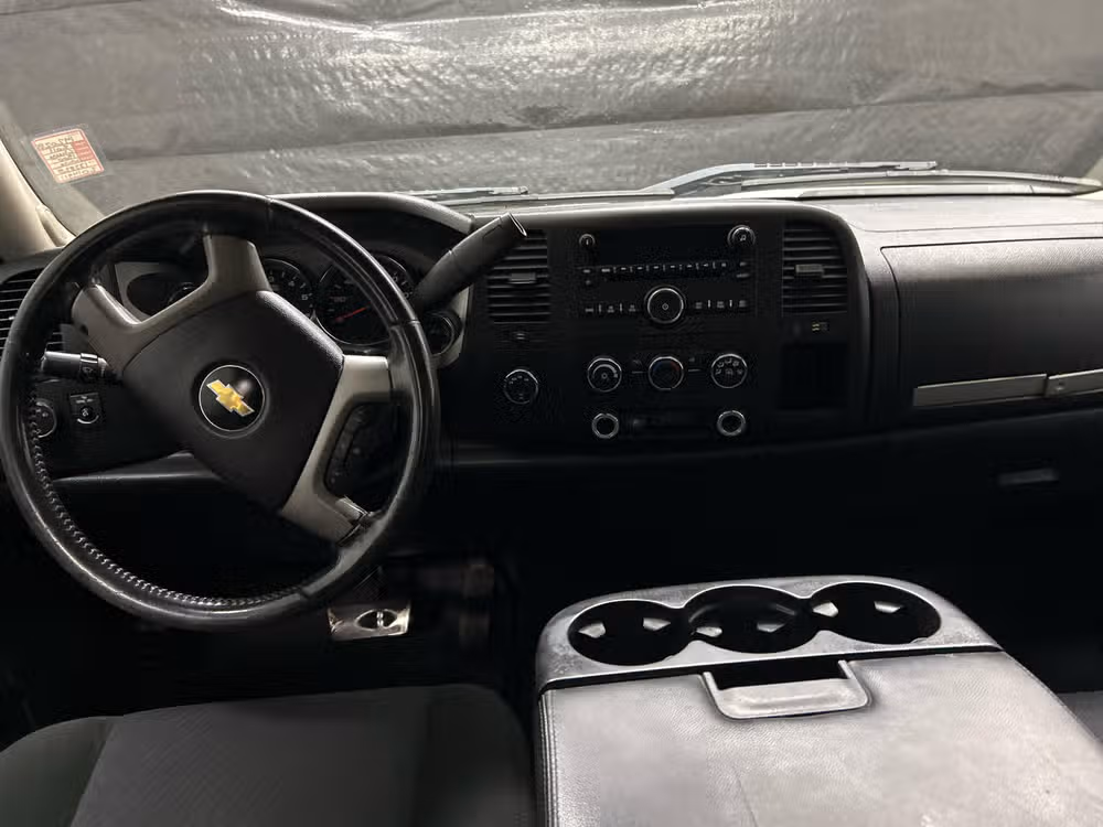 2011 Chevrolet Silverado 1500 LT Crew Cab Image 8