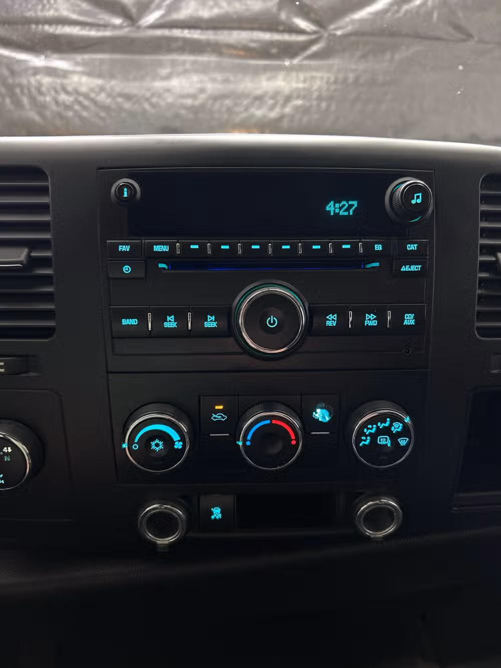 2011 Chevrolet Silverado 1500 LT Crew Cab Image 12