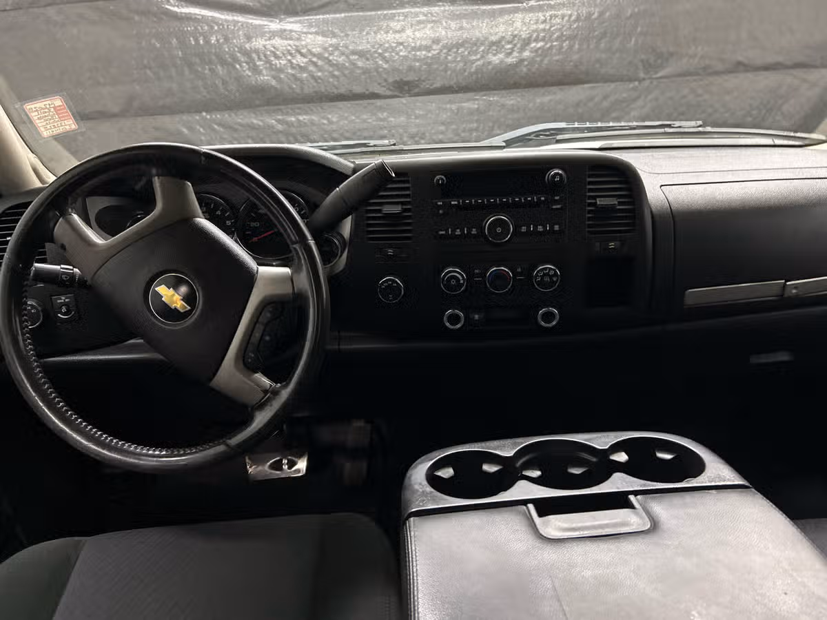 2011 Chevrolet Silverado 1500 LT Crew Cab Image 8