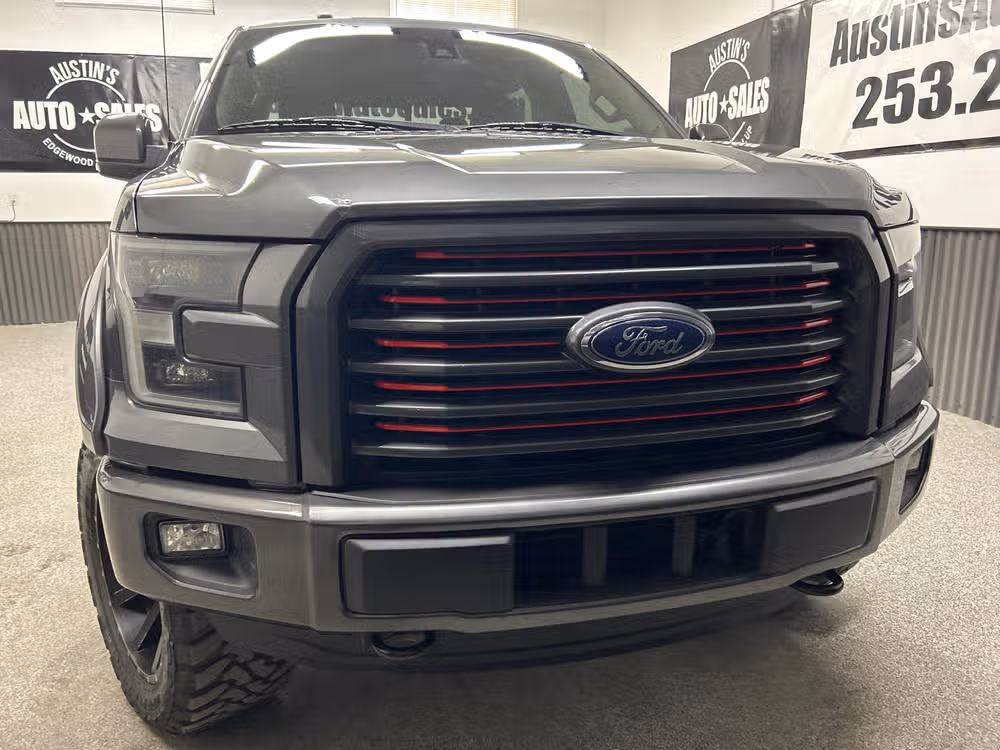 2016 Ford F-150 Lariat SuperCrew Image 2