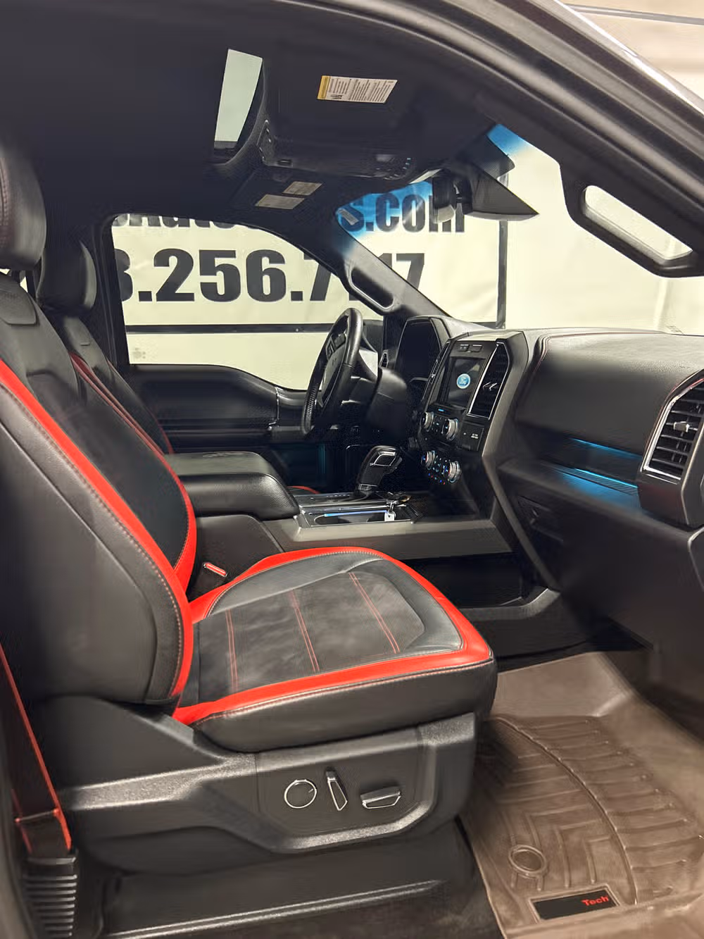2016 Ford F-150 Lariat SuperCrew Image 13