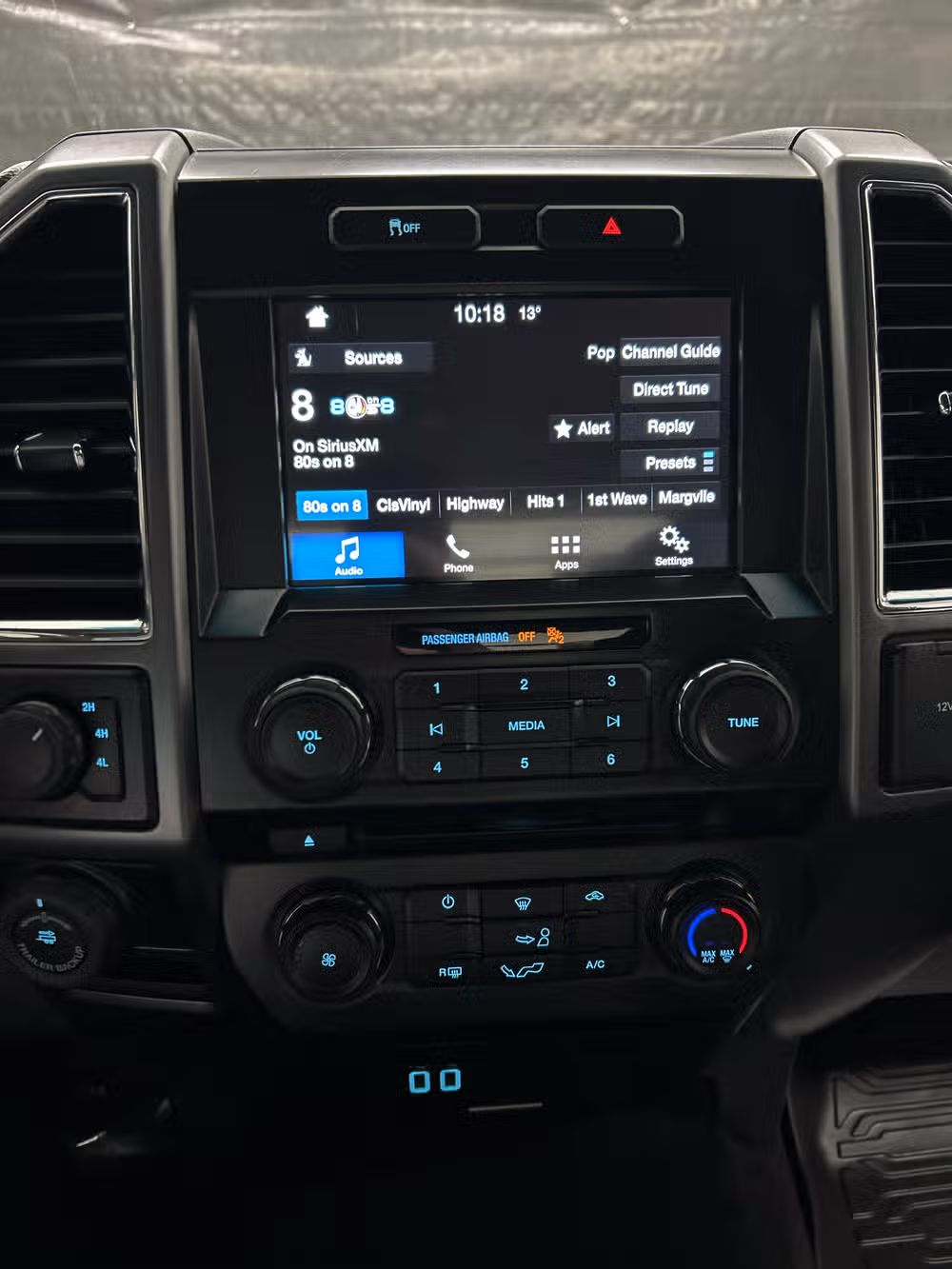 2016 Ford F-150 XLT SuperCrew Image 15