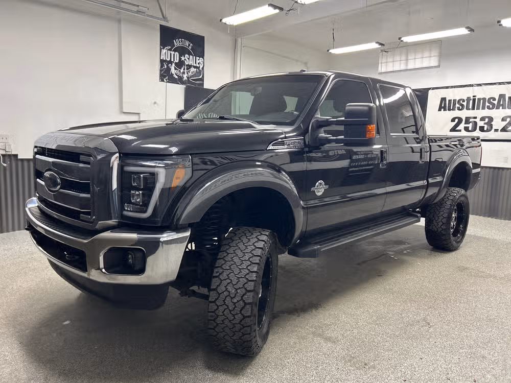 2015 Ford F-350 Super Duty Lariat Crew Cab Lower Image 1