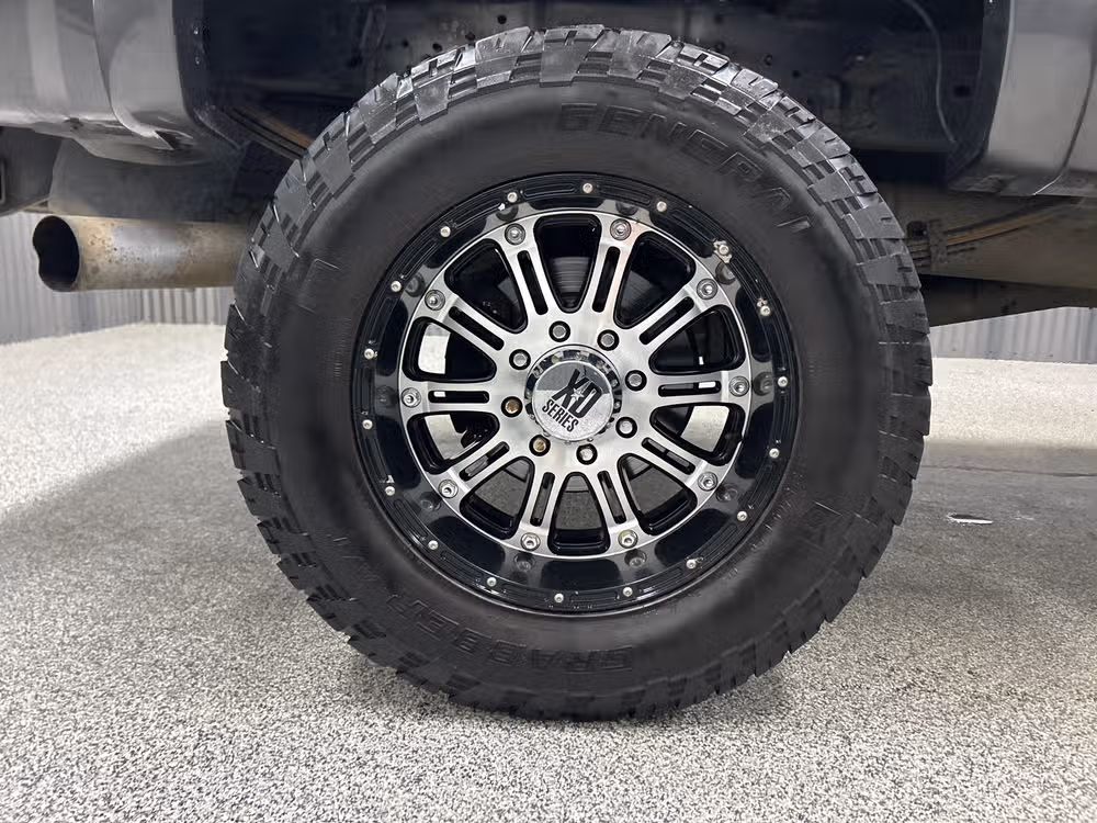 2015 Ford F-350 Super Duty Lariat Crew Cab Image 7