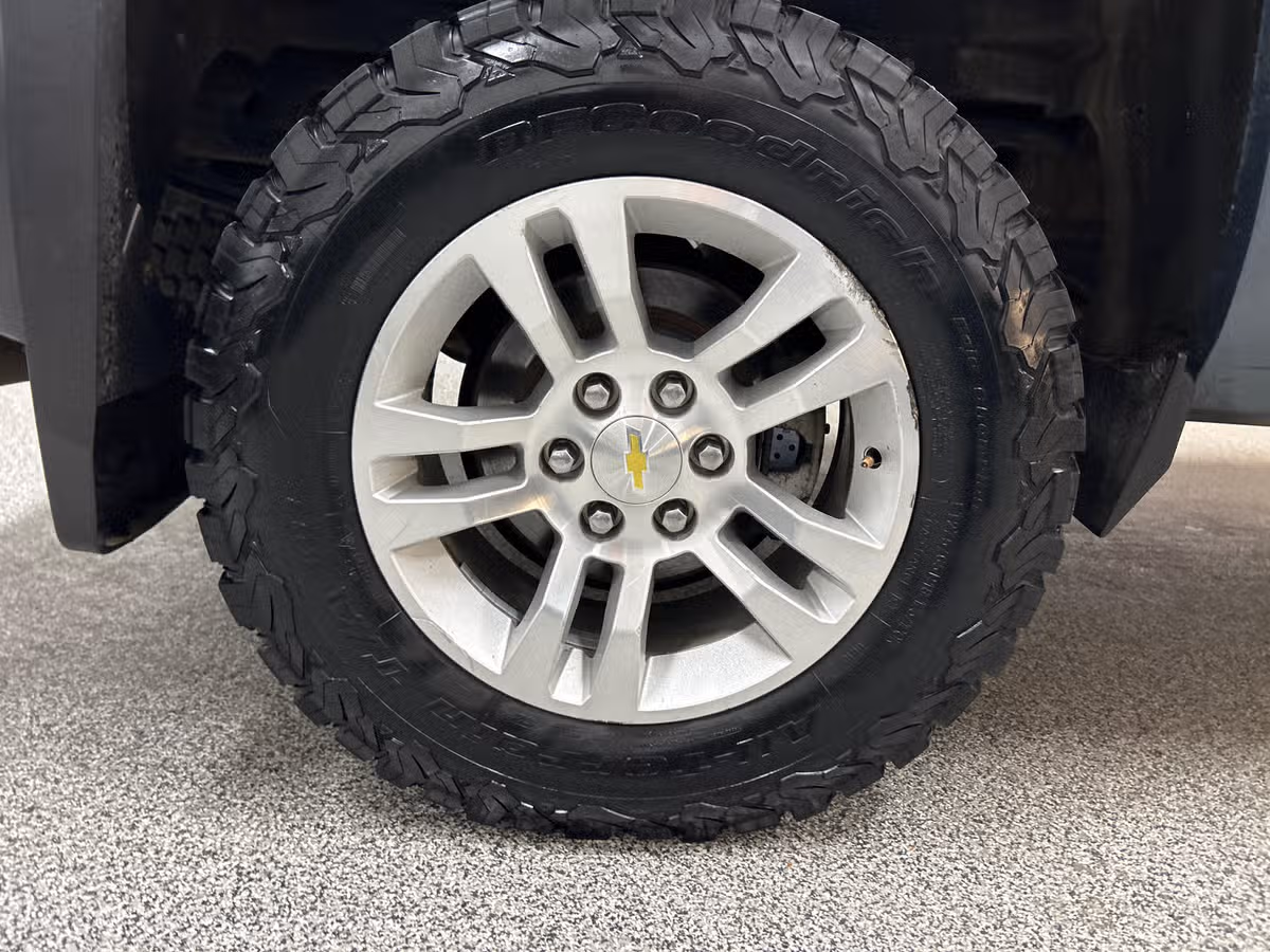 2014 Chevrolet Silverado 1500 LTZ Z71 Crew Cab Image 7
