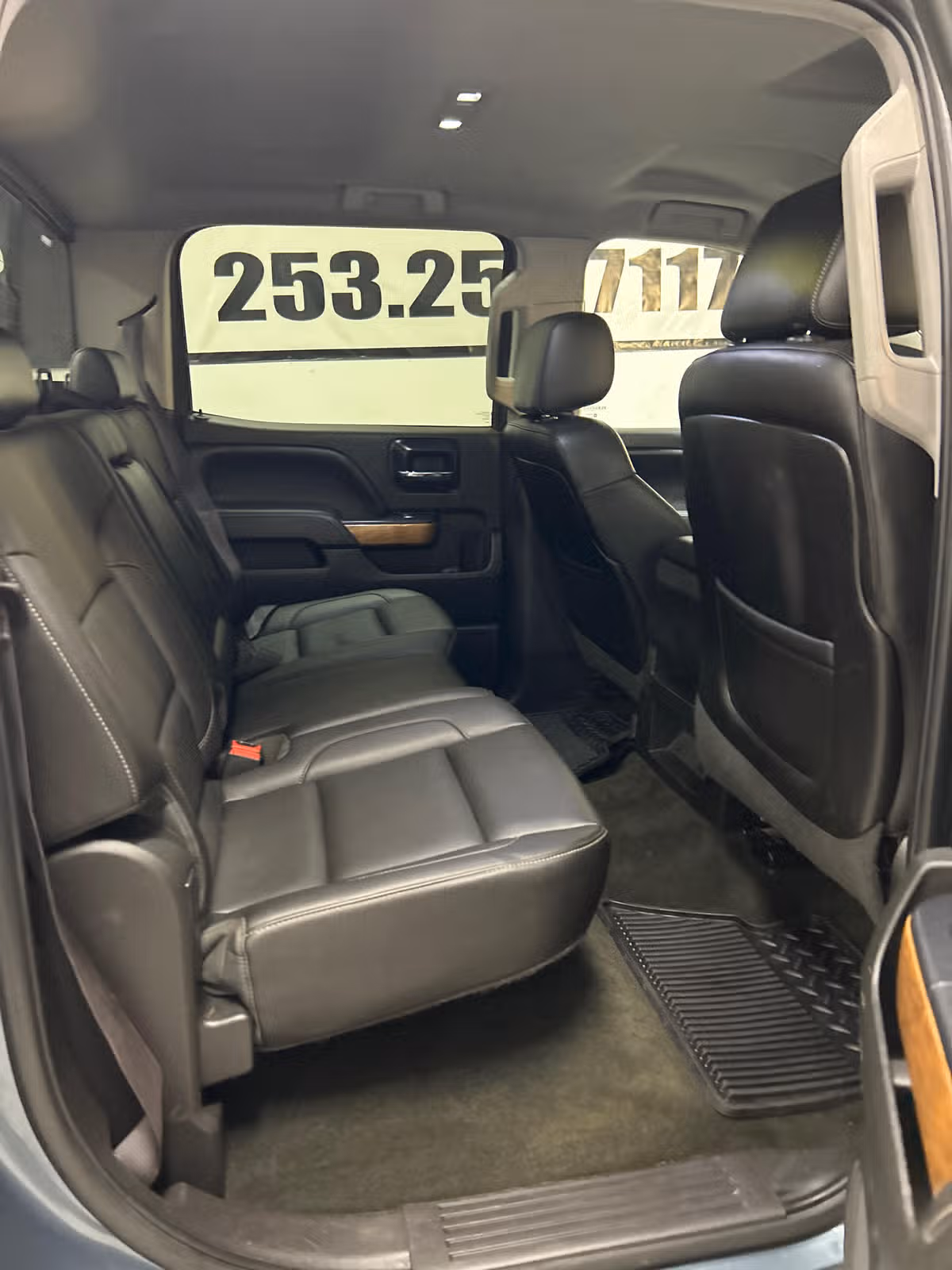 2014 Chevrolet Silverado 1500 LTZ Z71 Crew Cab Image 11