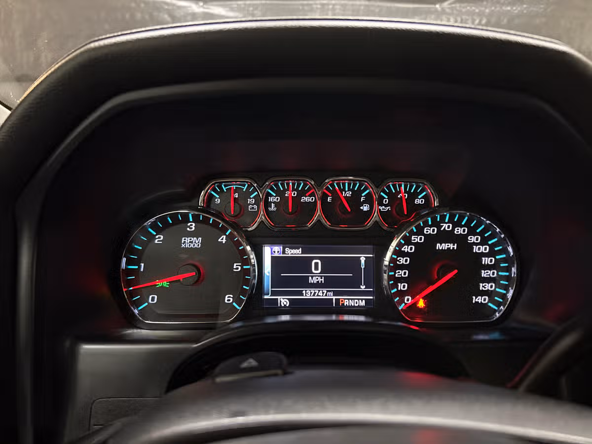 2014 Chevrolet Silverado 1500 LTZ Z71 Crew Cab Image 15